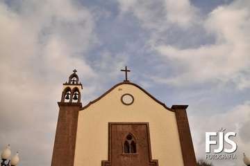 El párroco Eugenio Peñate Suárez se despide de sus feligreses de Tara y San Roque/Francisco Javier Santana y TA.